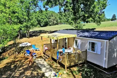 Image de Mobil-home | Premium Exclusive | 3 Ch. | 6/8 pers. | Terrasse surélevée | A/C | Tv