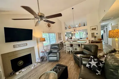 Image de Kingston Richmond Pk 20i 2nd floor w/King Bed