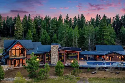 Image de Summer Just Got Grand! Suncadia’s Largest/13, 500sqft+Private Pool/Speakeasy