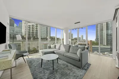 Image de Stylish River North Suites: Luxury Living Near Chicago’s Best Shopping&Nightlife