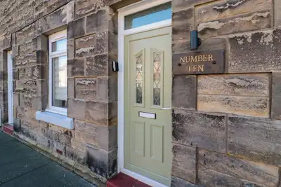 Number Ten, pet friendly, country holiday cottage in Amble