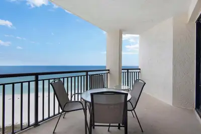 Image de 🌴🌞🌴Beachfront Condo | Seasonally Heated Pool | Navarre Towers 1205🌴🌞🌴