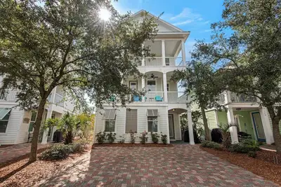 Image de 3300 sf! 3 Kings👑 Lagoon Pool-Villages of Crystal Beach-6br Better Together☀️
