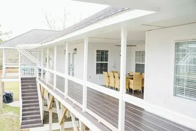 Image de Private Bayou Front Hideaway in the Bay!