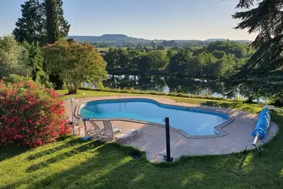 Image de Les Rives du Lot - Piscine au bord du fleuve
