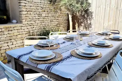 Image de Maison du Puits Fleuri : Jolie maison de centre bourg jusqu'Ă 8 personnes