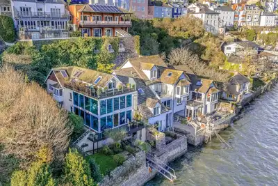 Image de Beechcroft - Waterfront, Large - sleeps 10 guests in 5 bedrooms