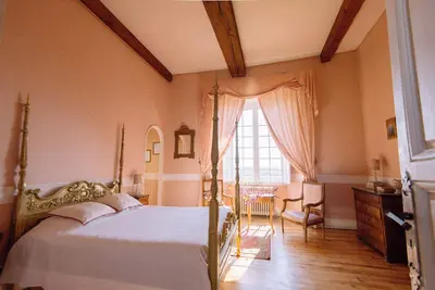 Image de Château de Goudourville XIIIème s, privatisé, 30 couchages, piscine, réception