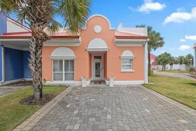 Image de The Dreamsicle: Gated Community w/ Inlet Beach, Community Pool