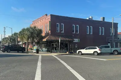 Image de Charming pet-friendly suite in the heart of historic Apalachicola