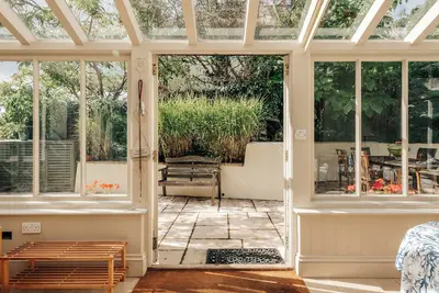 Image de Charming historic cottage in the heart of Thurlestone