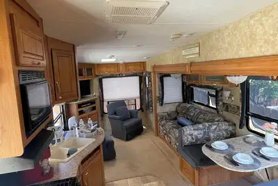 Image de Bienvenue au La Mesa Cozy Camper