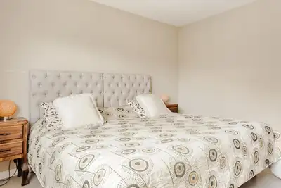 Image de City Center 2 bedroom apartment.