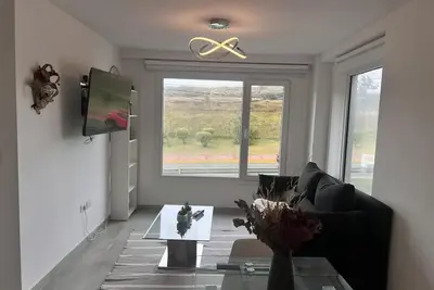 Image de Modern 1 bedroom apartment