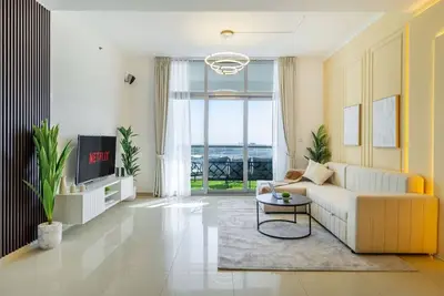 Image de Stunning High-Floor Apartment w Marina & Sea Views
