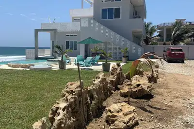 Image de Beach front on Agua Blanca beach.