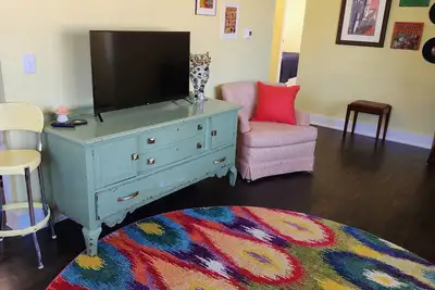 Image de Retro themed 2-bedroom house in Boone The Retro Rambler is pet friendly!