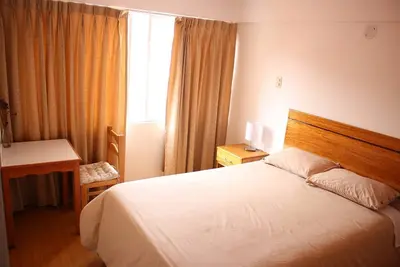 Image de Very nice, spacious and cozy apartment! 15 minutes from the historic center.