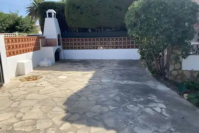 Image de Villa 'Sylvie- Cerca Playa Riells- 4' avec terrasse privée et jardin privé