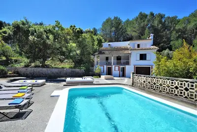 Image de Maison de campagne \"Las Encinas\" avec piscine privée, Wi-Fi et climatisation