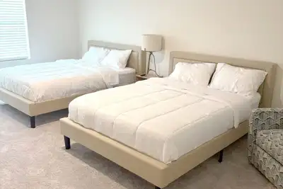 Image de Elvacaf Luxury 2-QueenBed 1Bath Retreat