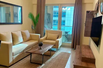 Tuscan style Marina Luxe 1 Br Sleeps 4, Near Beach