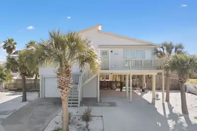 Image de Tres Palms - 3 Bedroom 2 Bathroom - Steps from the Gulf and Sound