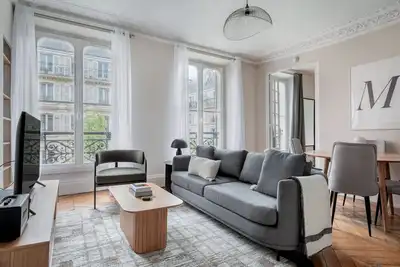 Image de Blueground | Le Marais, near Rer stations