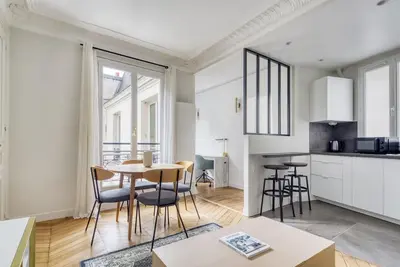 Image de Blueground | Ternes, furnished, nr Parc Monceau