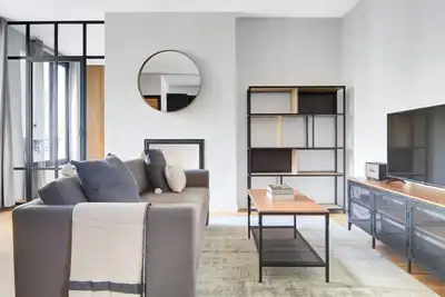 Image de Blueground | St Placide, furnished + appliances