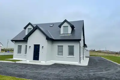 Image de Spacious 5Br Home - Country View - Close to Galway