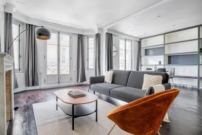 Image de Blueground | Champs Elysées, furnished & equipped