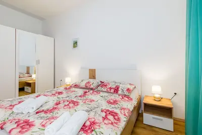 Image de Appartement d'une chambre avec la terrasse Baska, Krk (A-23915-a)