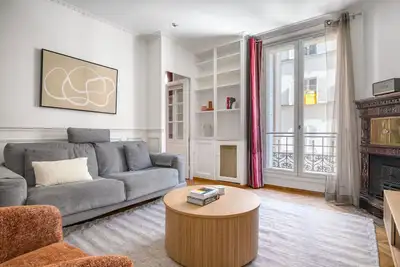 Image de Blueground | Batignolles, furniture & full kitchen