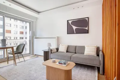 Image de Blueground | Champ de Mars, furnished & equipped