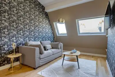 Image de Blueground | Porte Dauphine, fully equipped