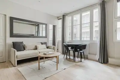 Image de Blueground | Auteuil, nr river, offices & shops
