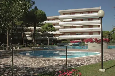 Image de Appartement élégant avec accès à la piscine par Beahost Rentals