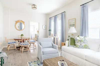 Image de Walkable Cottage w/Fire Pit | 15 min from Round Top | Francis @ Grace Inn