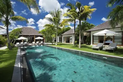 Image de Peaceful, 7br Villa for Group in Seminyak Area
