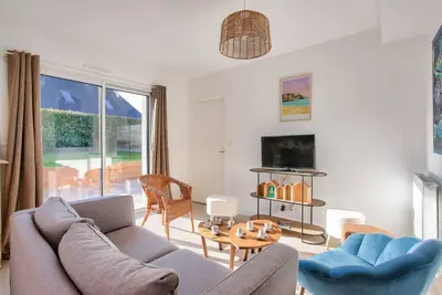 Image de Maison lumineuse pour 8 avec grand jardin