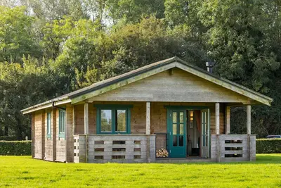 Image de Iris Lodge - sleeps 4 guests  in 2 bedrooms
