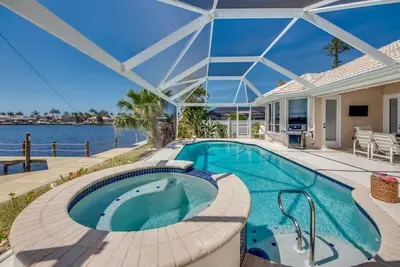 Image de Villa with stunning 8 Lakes views, 3 beds, 3 baths, 2256 sqft, south-facing, for 6 people.