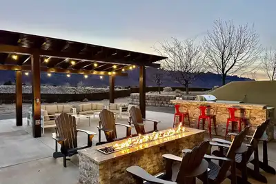 Image de Exclusive Retreats Desert Dream Estate 10 Bedrooms Sleeps 35