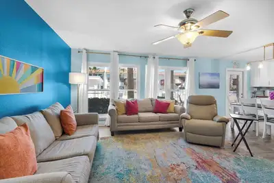 Image de Pet Friendly 🐶 Beachview 102 - Flaming Sunrise 🌅