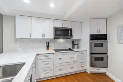 Image de 2-bedroom Siesta Key Beachfront Condo – Steps to the Sand!