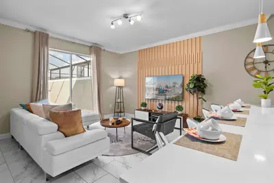 Image de Relaxing Getaway Near Disney with Pool & Themed Rooms