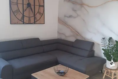 Image de Appartement rdc maison en Corse. 350m de la mer, idéal pour famille (2 enfants)