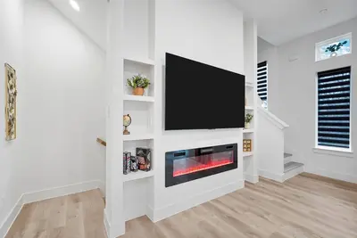 Image de Modern 2br - Pet-Friendly -Private Baths