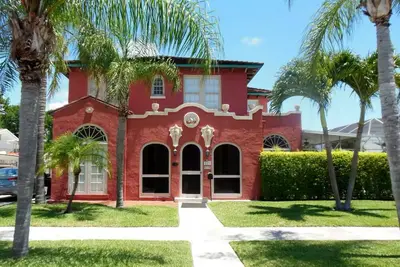 Image de Mizner Mansion-Luxury Estate with Pool in West Palm Beach